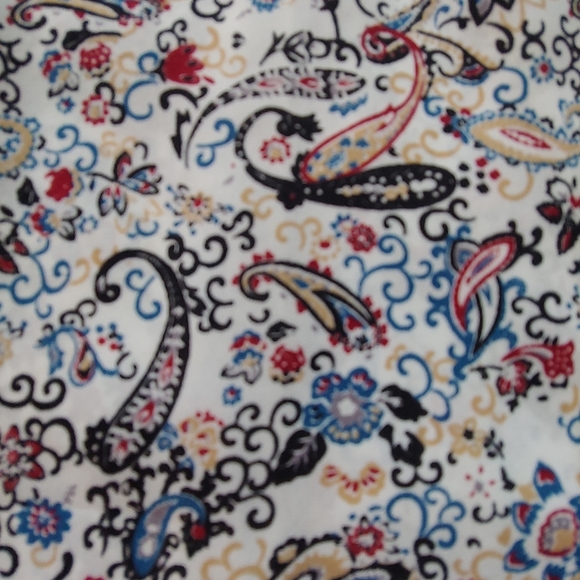 NWOT Collective Concepts Warner Lattice Detail Floral & Paisley Blouse – Size 2X - Picture 7 of 12